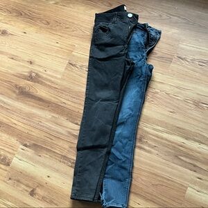 Democracy skinny jeans 2 pair